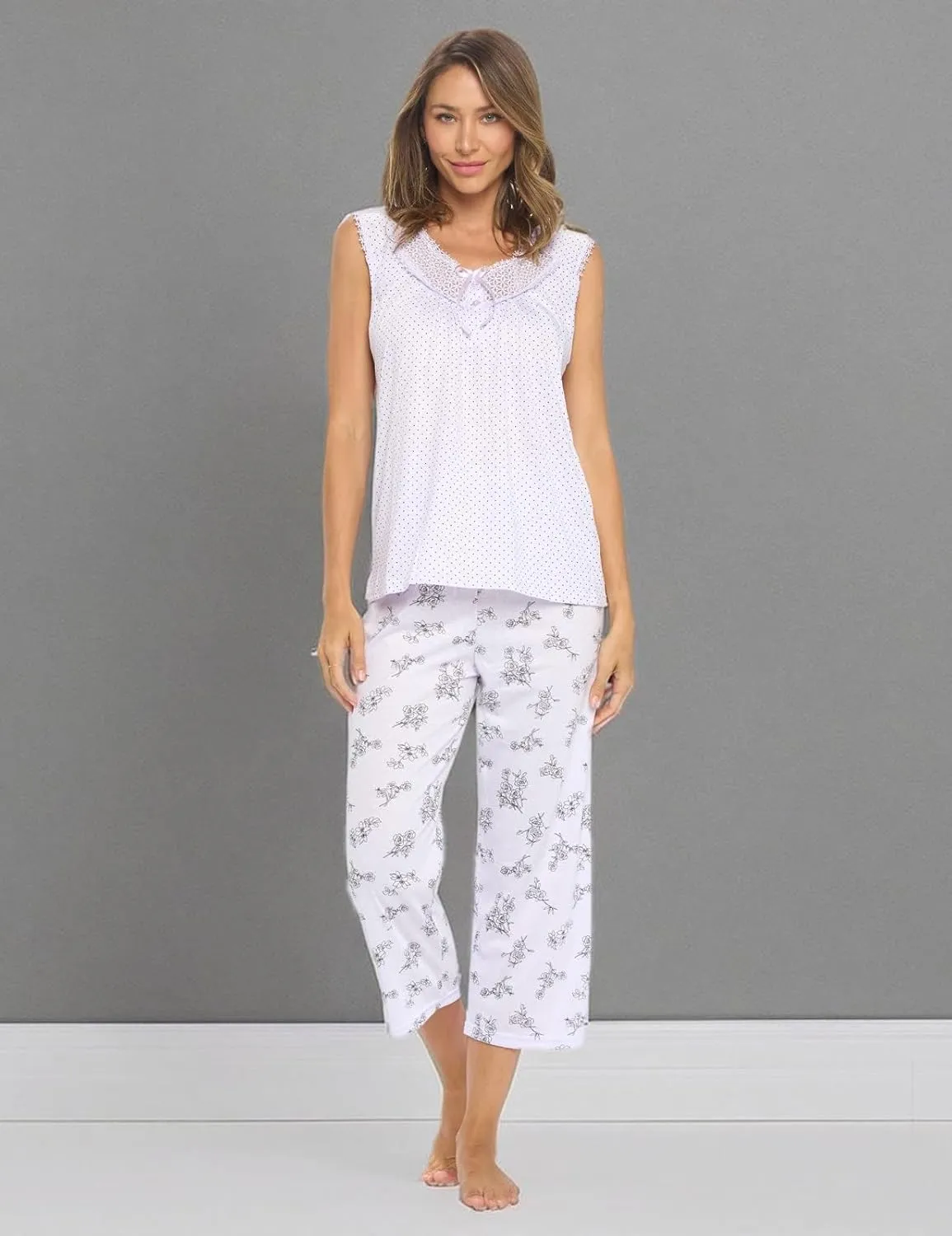 Casual Nights Women's Lace Sleeveless Top and Capri Bottom Sleepwear Pajama Set