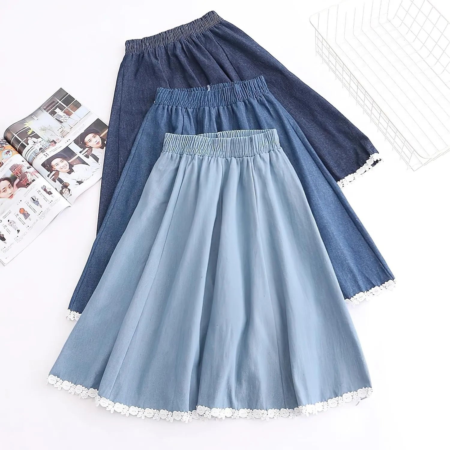 chouyatou Women's Casual Elastic Waist Denim A-Line Skirt Color Block Lace Hem Pleated Swing Jean Midi Skirt
