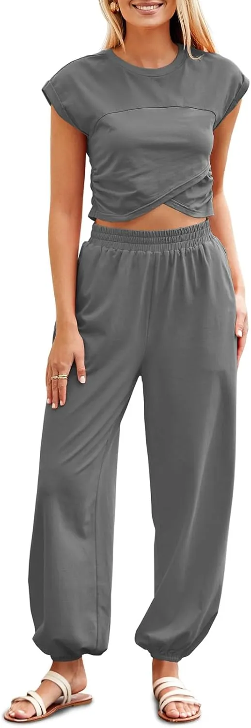 Fisoew Women's Two Piece Outfits Casual Lounge Sets Crop Tops and Joggers Tracksuit with Pockets