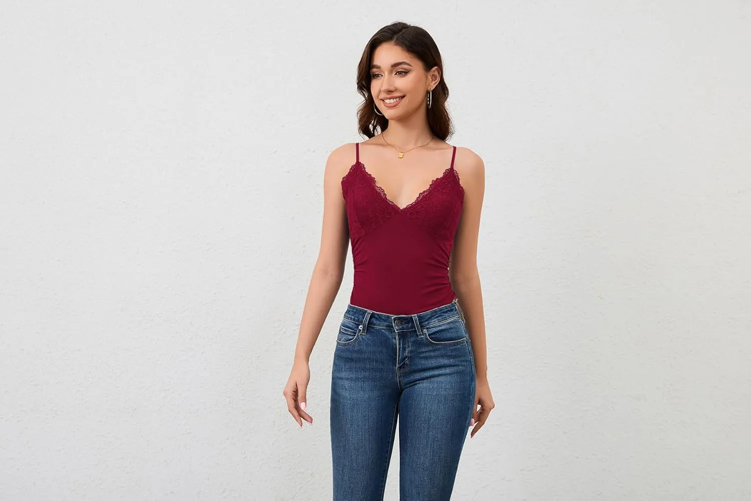 H HIAMIGOS Camisole Tops for Women V Neck Lace Undershirt, Soft Cotton Spaghetti Strap Cami for Ladies Pack of 2
