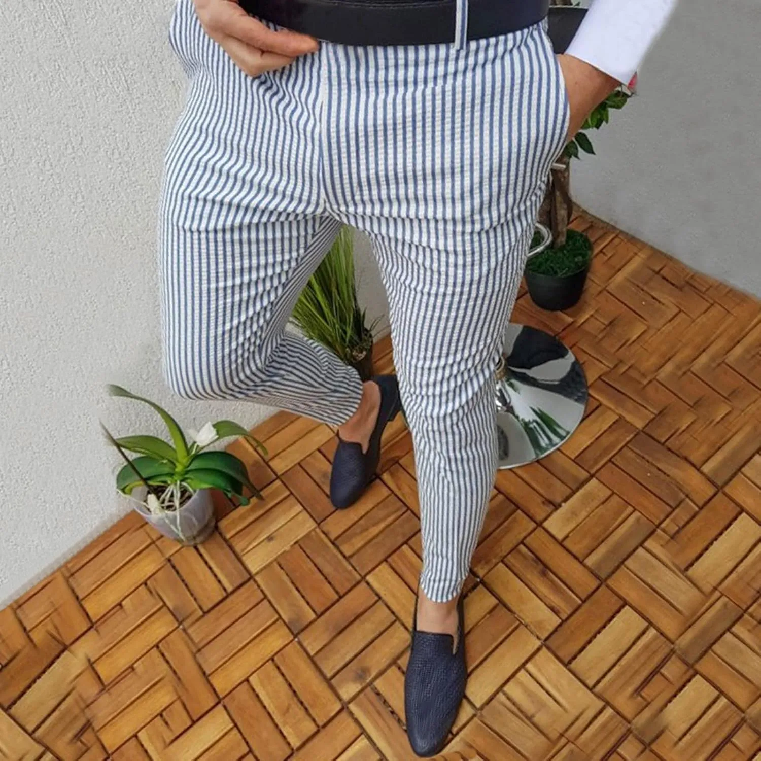 QWENTMTNTY Mens Chinos Pants Vertical Striped Slim Fit Stretch Flat-Front Skinny Dress Pants Casual Business Taper Trousers